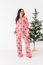 Load image into Gallery viewer, Peppermint Bows | WOMEN'S Pants