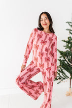 Load image into Gallery viewer, Peppermint Bows | WOMEN'S Pants