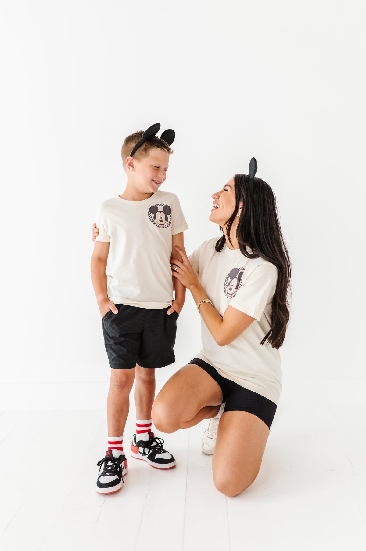 Mickey Circle | KIDS CREAM TEE