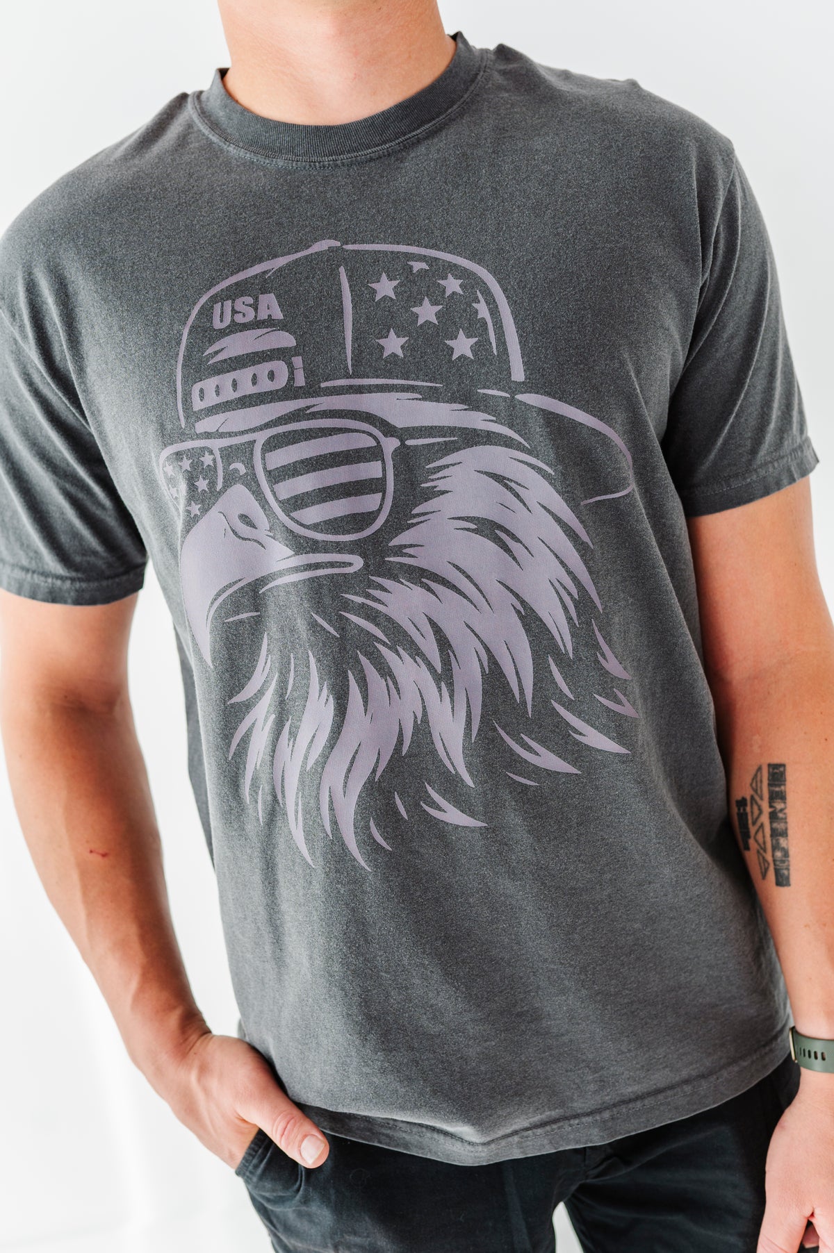 Monochrome Eagle | ADULT TEE