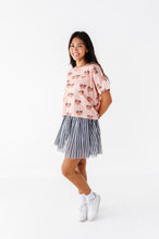 Load image into Gallery viewer, TAN Piggy Pumpkins | ADULT Boxy Crop