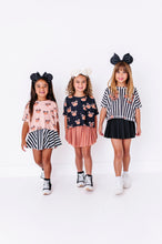 Load image into Gallery viewer, BLACK Piggy Pumpkins | BOXY CROP