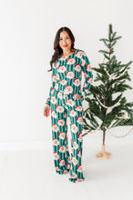 Load image into Gallery viewer, GREEN Santa Stripes | WOMEN'S Long Sleeve Top