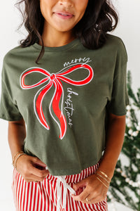 RED BOW (GREEN SHIRT) | Adult CROP