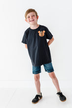Load image into Gallery viewer, Pocket Mickey Pumpkin (BLACK) | KIDS TEE
