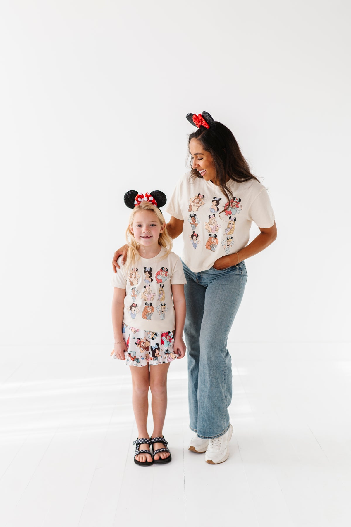 PRINCESSES CROPPED | CREAM ADULT TEE