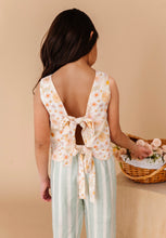 Load image into Gallery viewer, Honeydew Meadow | TIE-BACK SET