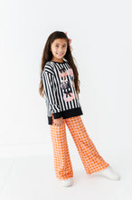 Load image into Gallery viewer, Pretty Pumpkins | Side-Split Sweatshirt