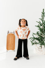 Load image into Gallery viewer, Gingerbread Bow | Scoop Back TEE