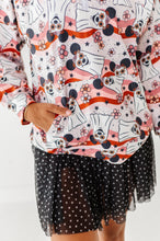 Load image into Gallery viewer, Groovy Minnie Ghosts | (ADULT) 1/4th ZIP