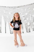 Load image into Gallery viewer, Lacey the Ghost | TEE