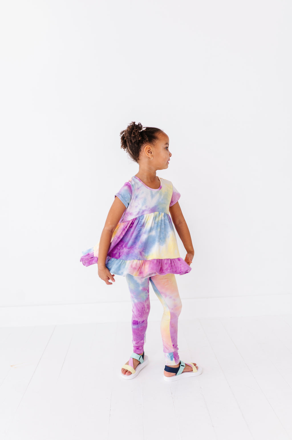 TIE-DYE SET EXCLUSIVE!