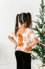 Load image into Gallery viewer, Gingerbread Bow | Scoop Back TEE