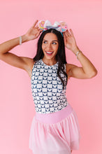Load image into Gallery viewer, Checkered Mouse | ADULT TANK