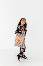Load image into Gallery viewer, MICKEY PUMPKIN | Trick-or-Treat Bag