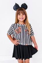 Load image into Gallery viewer, Striped Mickey Pumpkin| BOXY CROP