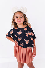 Load image into Gallery viewer, BLACK Piggy Pumpkins | BOXY CROP