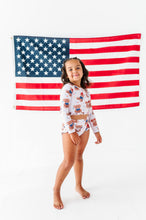 Load image into Gallery viewer, Liberty Bears | 1/4th Zip Rashguard 2-Piece