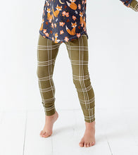 Load image into Gallery viewer, Olive Plaid | NON-RUFFLE LEGGINGS